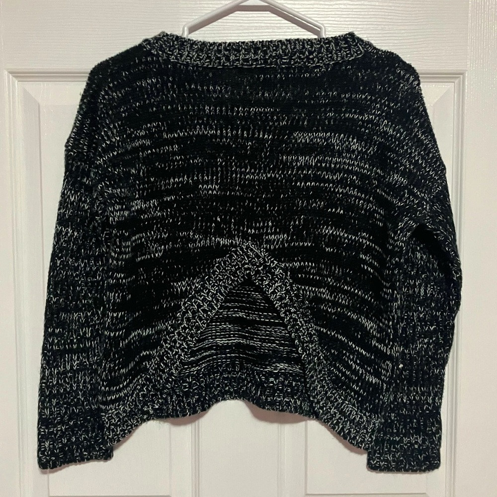 *🧡3/20$*Open Back Knit Sweater - Picture 4 of 5
